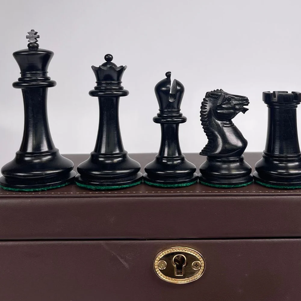 1854 Edition 3.5" Chess Pieces in Leather Box - Image 4