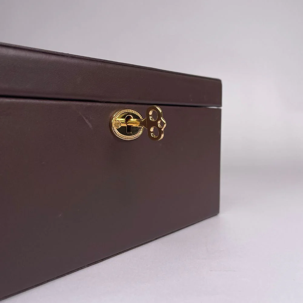 1854 Edition 3.5" Chess Pieces in Leather Box - Image 5