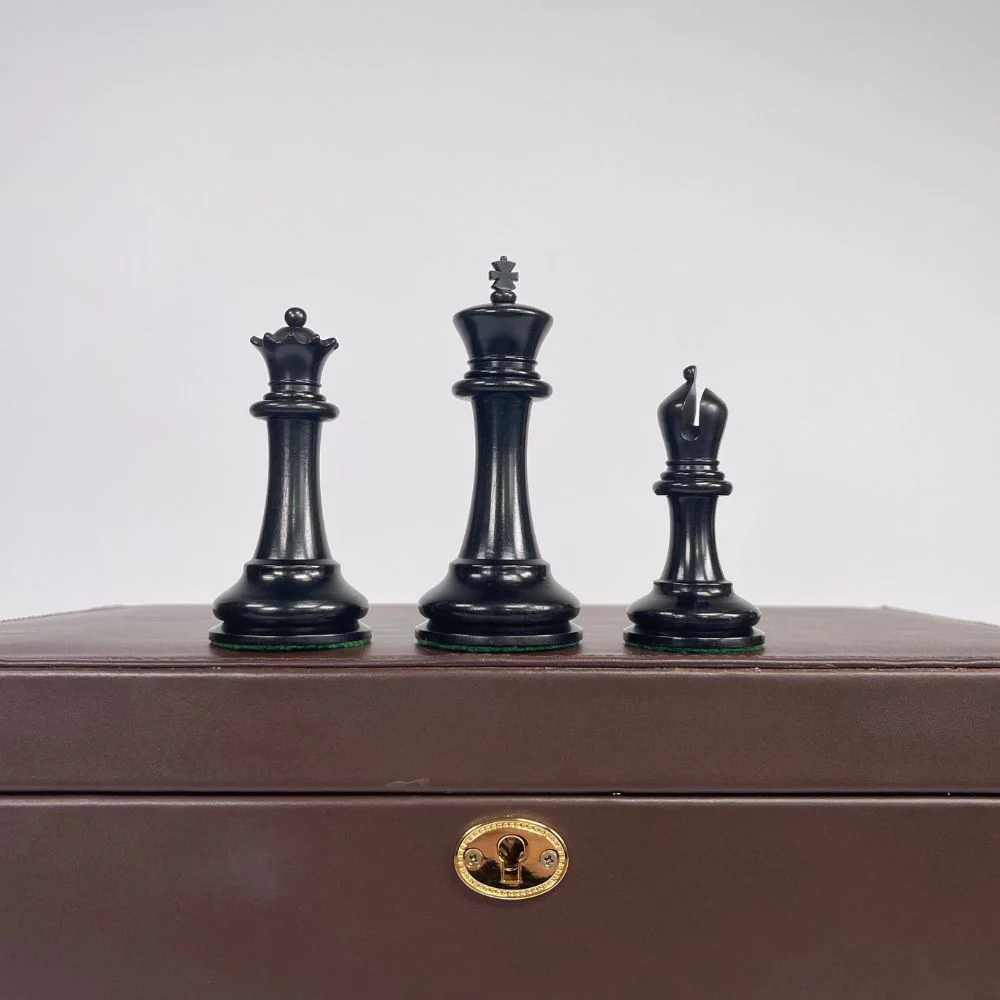 1854 Edition 4" Chess Pieces in Leather Casket - Image 2