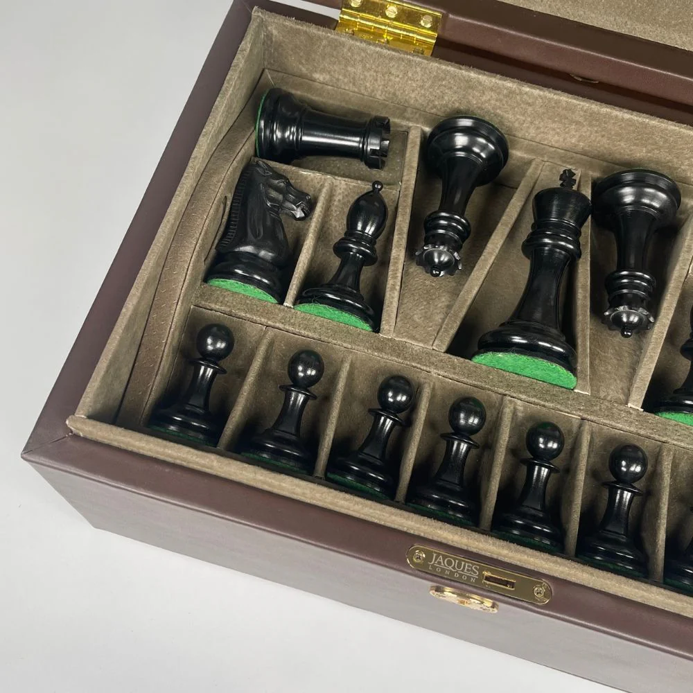 1890 Edition 4" Chess Pieces in Leather Casket - Image 3