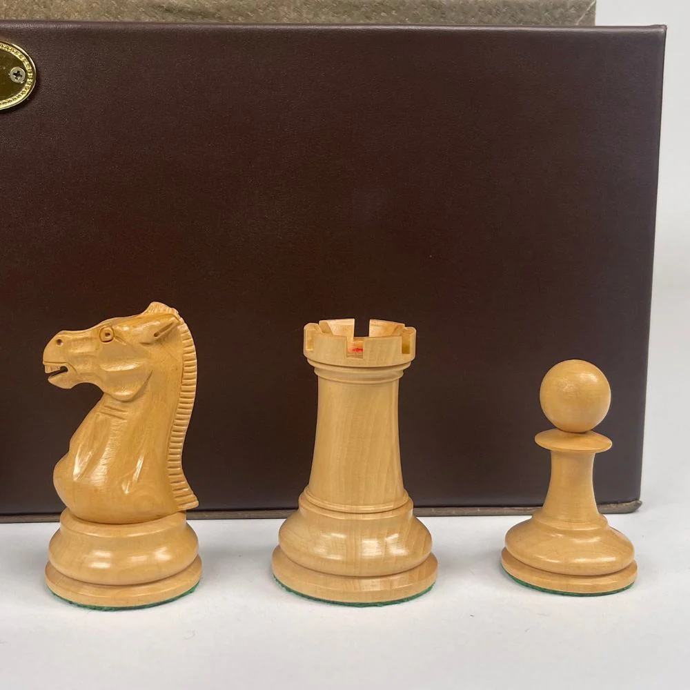 1890 Edition 4" Chess Pieces in Leather Casket - Image 4