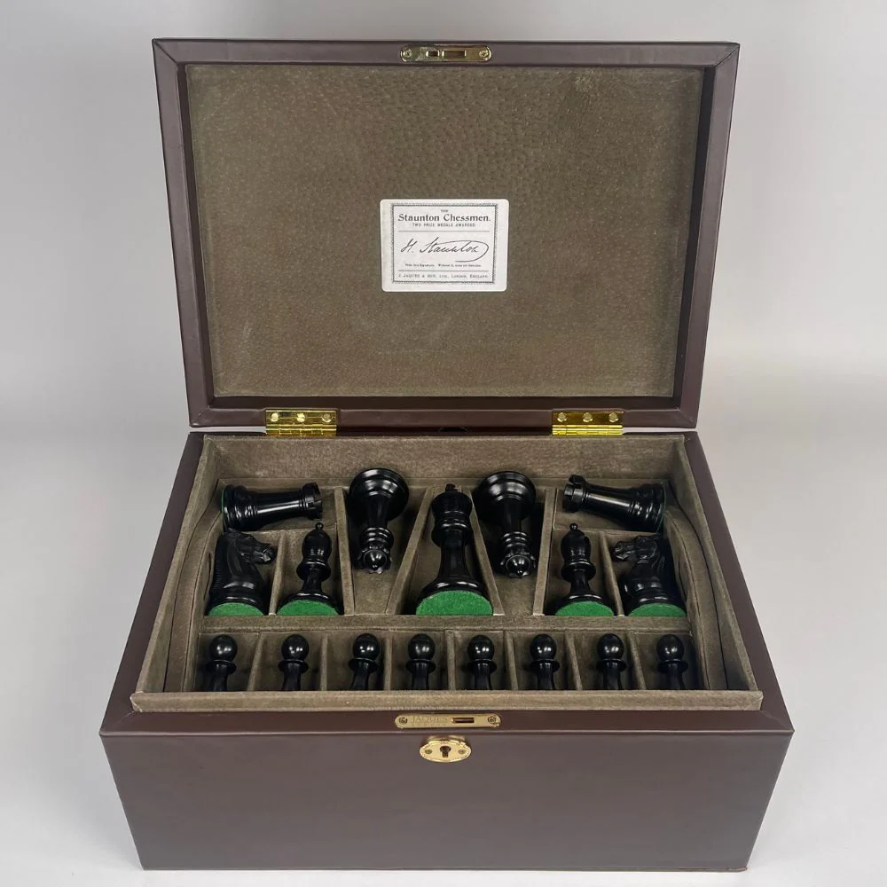 1890 Edition 4" Chess Pieces in Leather Casket - Image 5